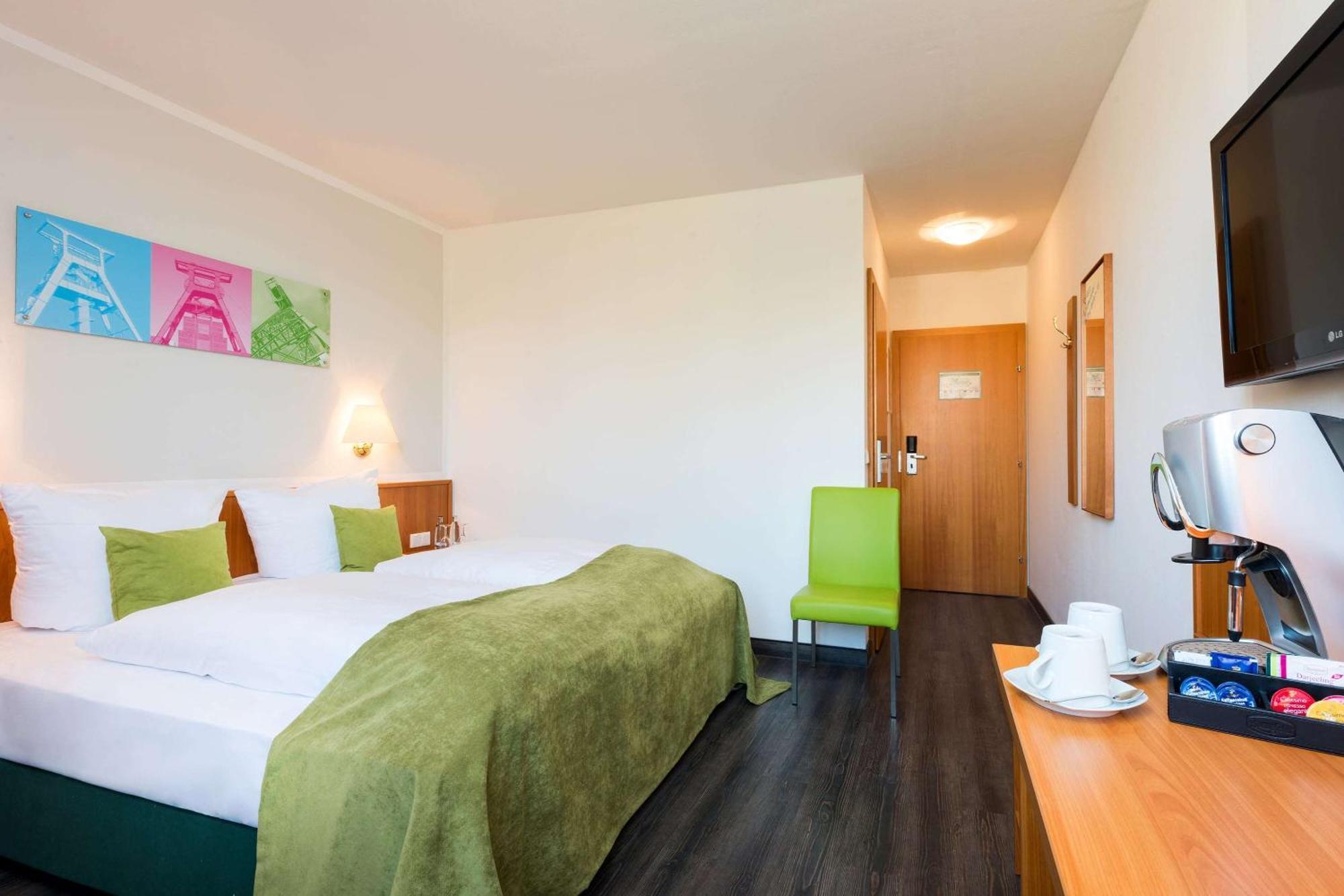 Hotel Bochum Wattenscheid Affiliated By Melia Екстериор снимка