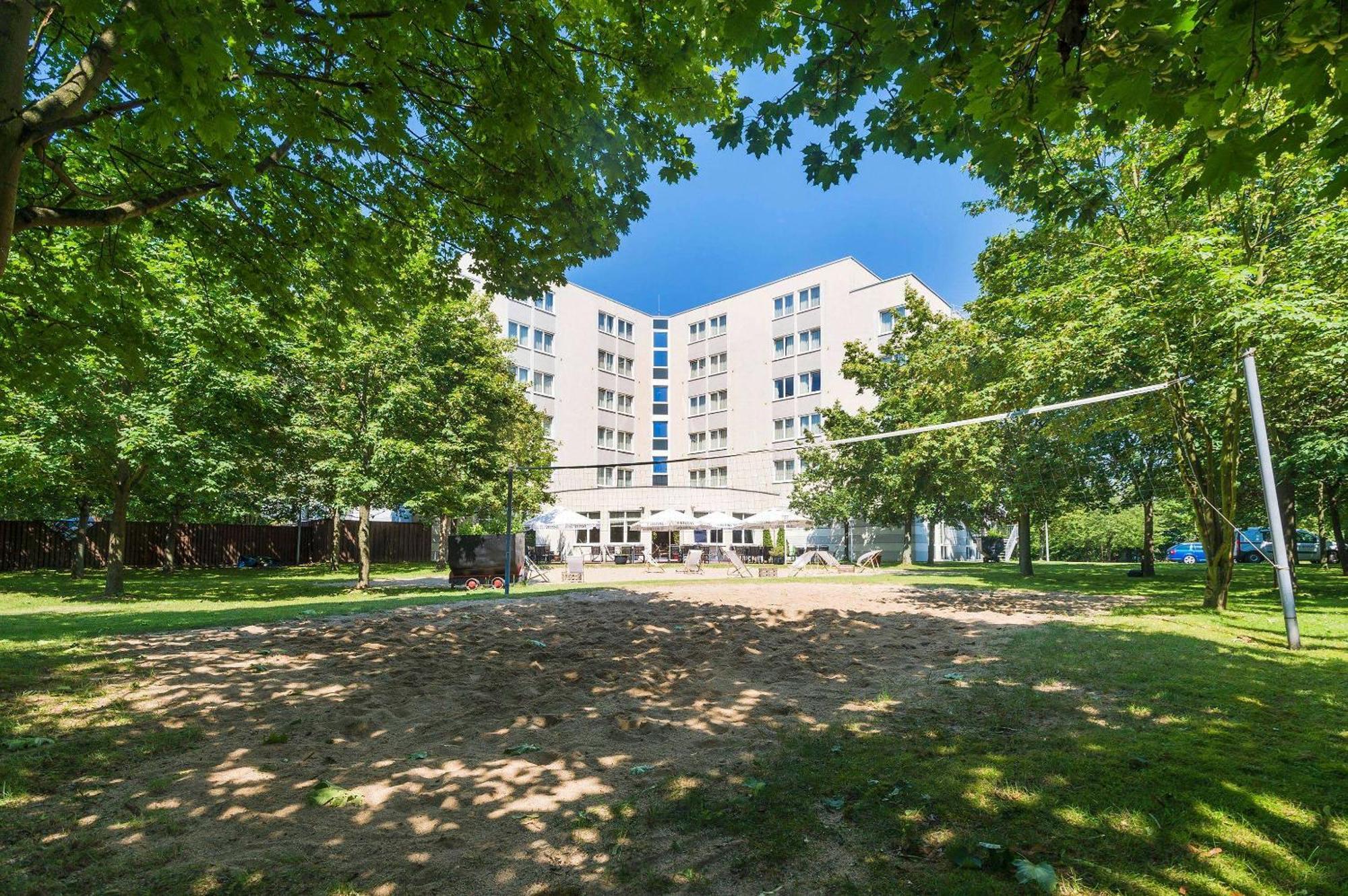 Hotel Bochum Wattenscheid Affiliated By Melia Екстериор снимка